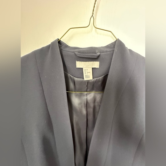 Navy blue H & M blazer - Picture 2 of 5